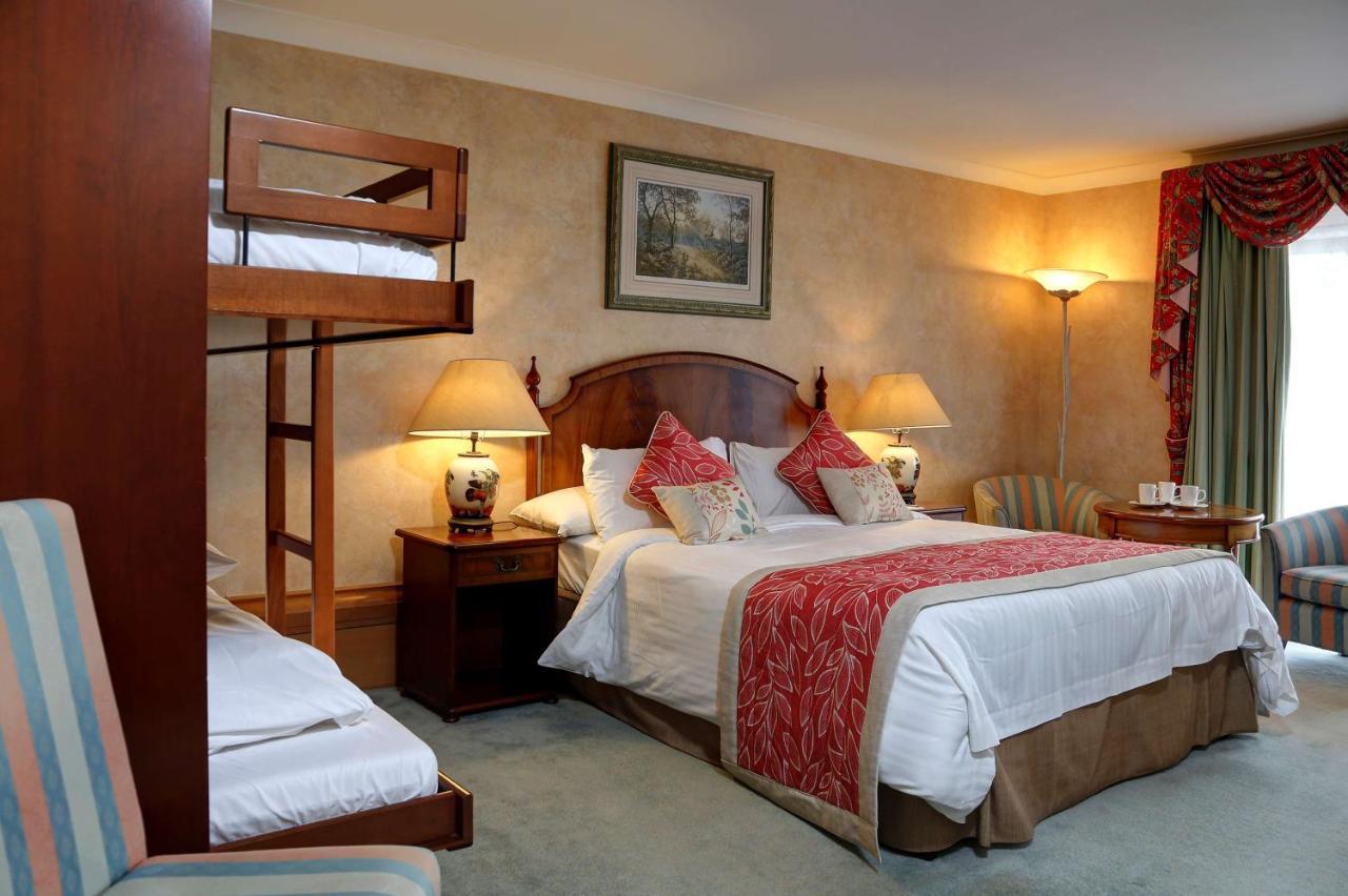 Swindon Blunsdon House Hotel, BW Premier Collection Esterno foto