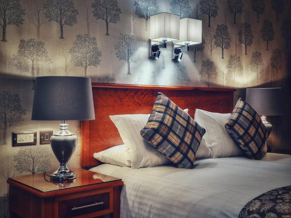 Swindon Blunsdon House Hotel, BW Premier Collection Esterno foto